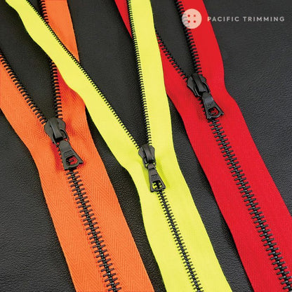 M4 One Way Fluo Special Tape Matte Black Teeth Zipper