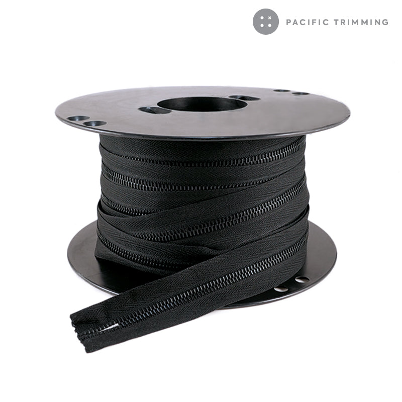 riri Zipper Continuous Chain Black Tape with Matte Black Teeth